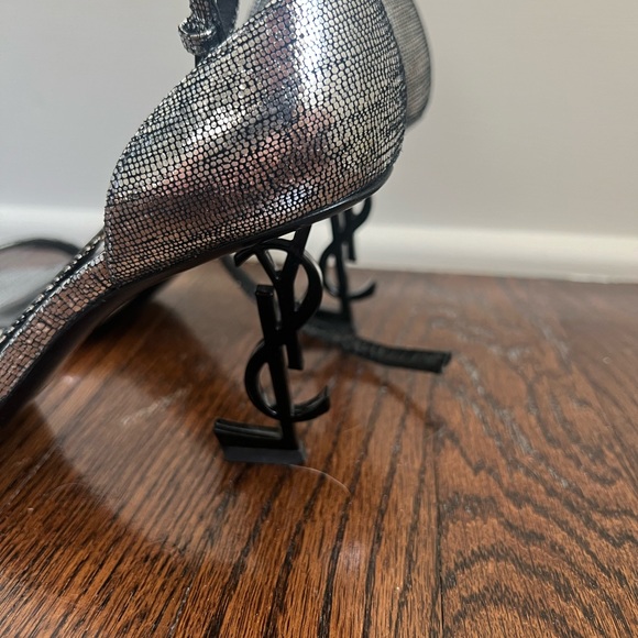 YSL heel - good height and gorgeous shoe! - Picture 4 of 4